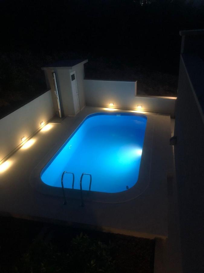 Villa Milena Sweet Apartment-With A Pool Трогір Екстер'єр фото